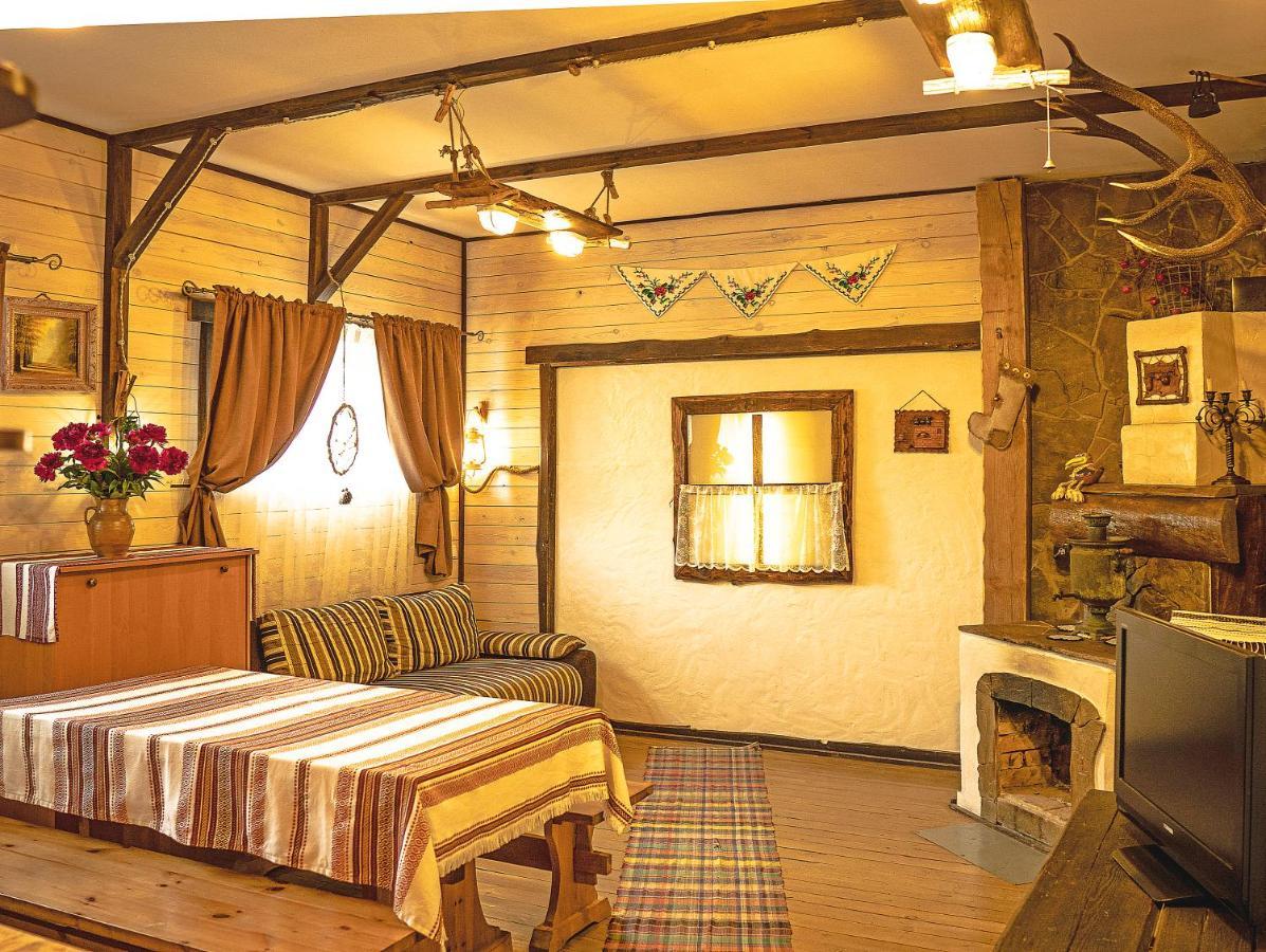 Usadba Belovezhskoye Pomestye Hotel Kamenyuky ภายนอก รูปภาพ
