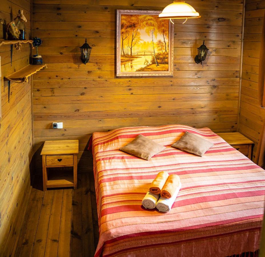 Usadba Belovezhskoye Pomestye Hotel Kamenyuky ภายนอก รูปภาพ