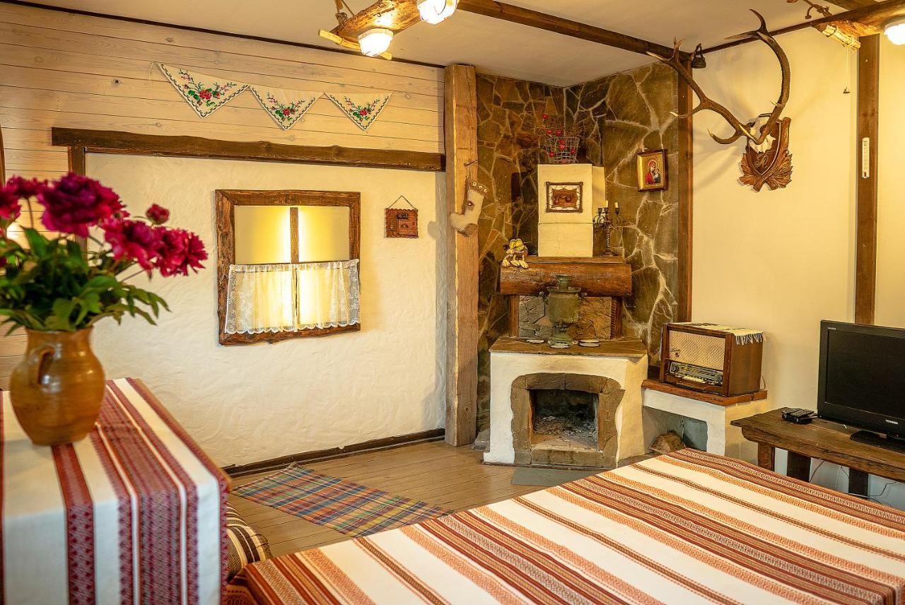 Usadba Belovezhskoye Pomestye Hotel Kamenyuky ภายนอก รูปภาพ
