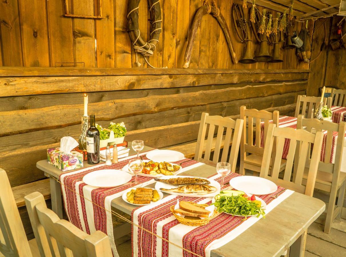 Usadba Belovezhskoye Pomestye Hotel Kamenyuky ภายนอก รูปภาพ