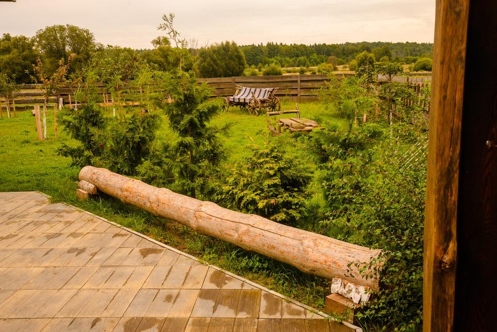 Usadba Belovezhskoye Pomestye Hotel Kamenyuky ภายนอก รูปภาพ