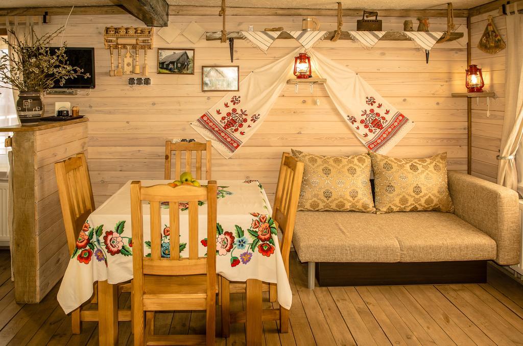 Usadba Belovezhskoye Pomestye Hotel Kamenyuky ภายนอก รูปภาพ