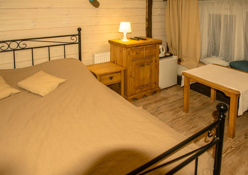 Usadba Belovezhskoye Pomestye Hotel Kamenyuky ภายนอก รูปภาพ