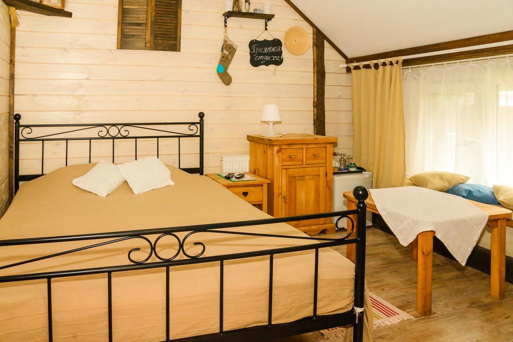 Usadba Belovezhskoye Pomestye Hotel Kamenyuky ภายนอก รูปภาพ